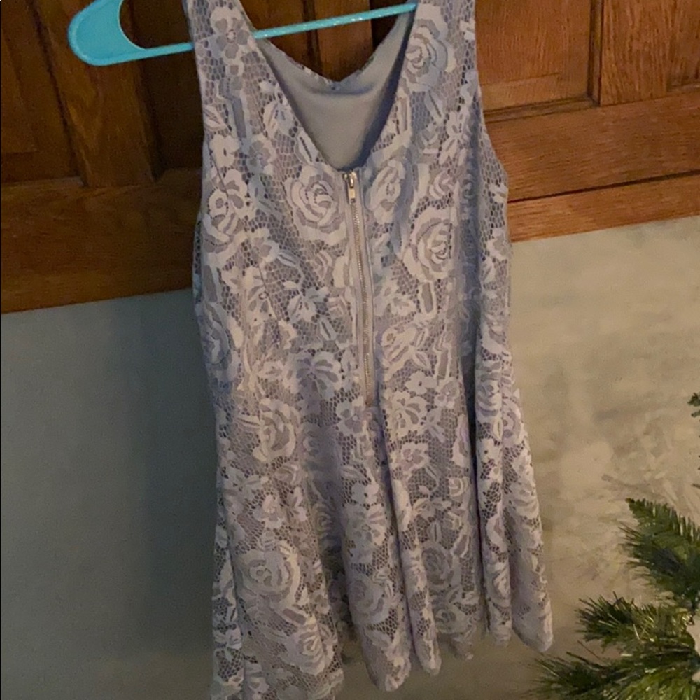 Dress - Picture 2 of 2
